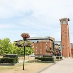 4 Masons Court