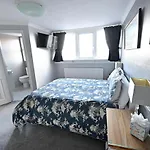 Avoncot Guest House