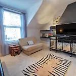 Victoriana Apartment, Central - Boutique