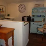 Log Cabin, Conveniently Situated Halfway Between Stratford And Warwick