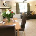 Juliet Cottage Hot Tub Sleeps 3 Singles Or Double