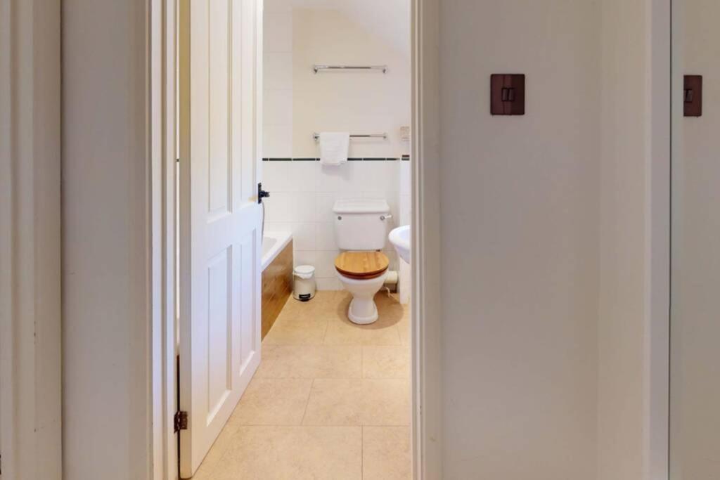 Picturesque In Shakespeare Country And Cotswolds * Stratford-upon-Avon
