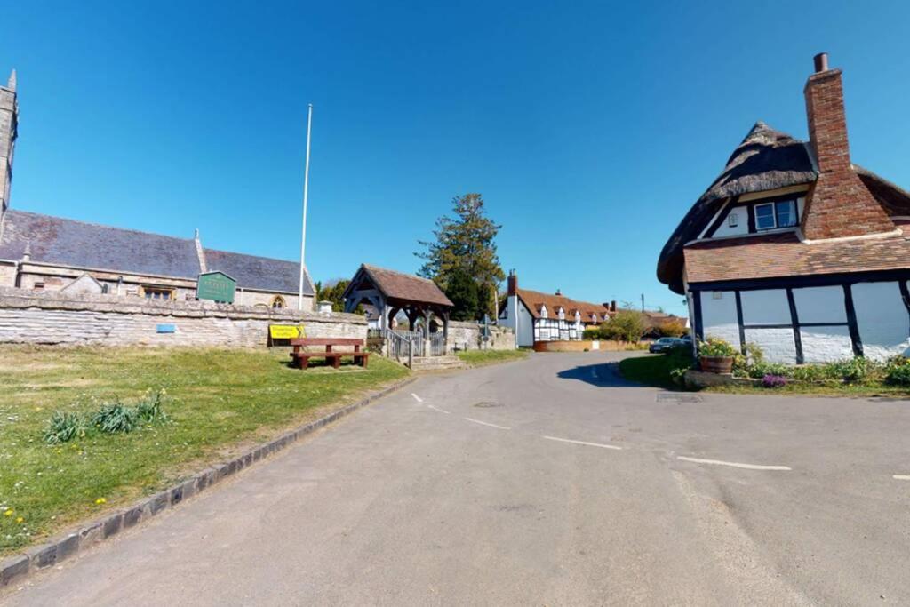 Picturesque In Shakespeare Country And Cotswolds Holiday home *