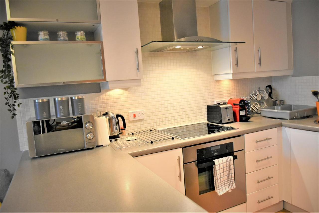 Bard's Nest, Crucible Apartment, Free Private Parking, 3 Mins Walk To Birthplace Apartment Stratford-upon-Avon