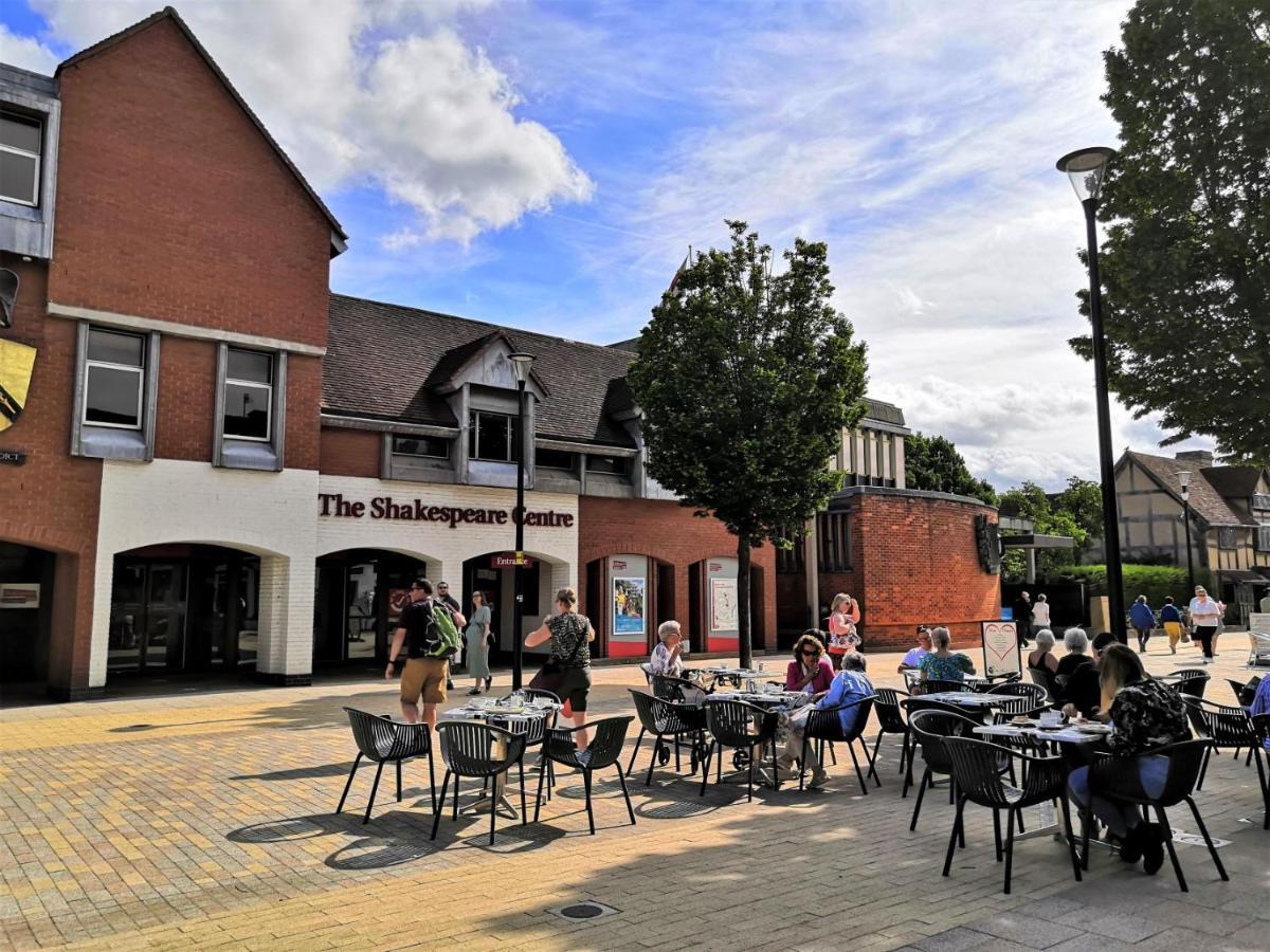 Bard's Nest, Crucible Apartment, Free Private Parking, 3 Mins Walk To Birthplace *