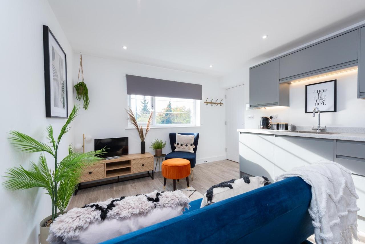 Luxury Snug With Free Parking *