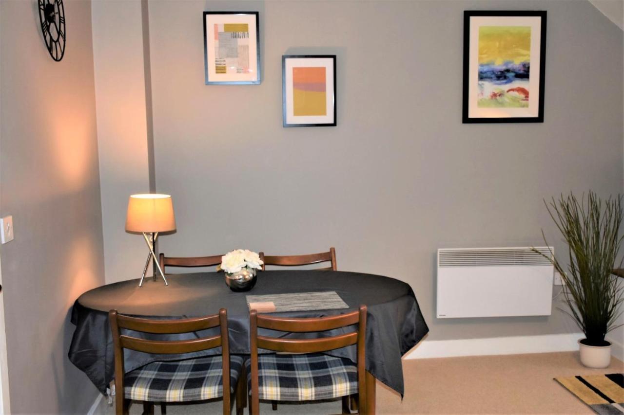 Apartment Bard's Nest, Crucible Apartment, Free Private Parking, 3 Mins Walk To Birthplace Stratford-upon-Avon
