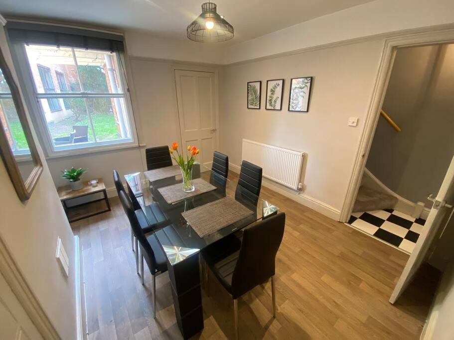 Sl - Fabulous 2 Bed Character Close To Town *