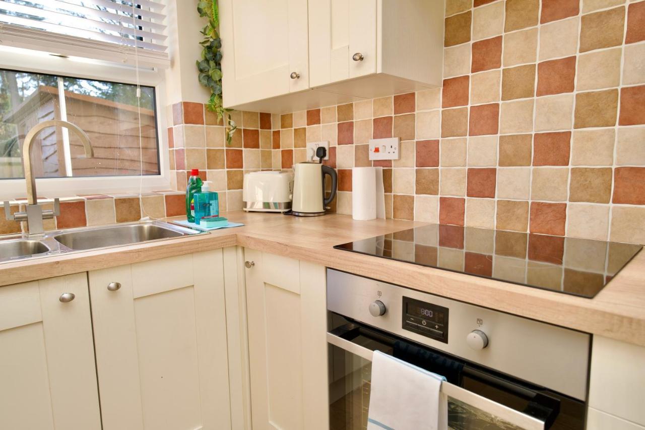 Dashing 4bed Retreat - Walk To Town Centre & Shakespeare's Birthplace Stratford-upon-Avon