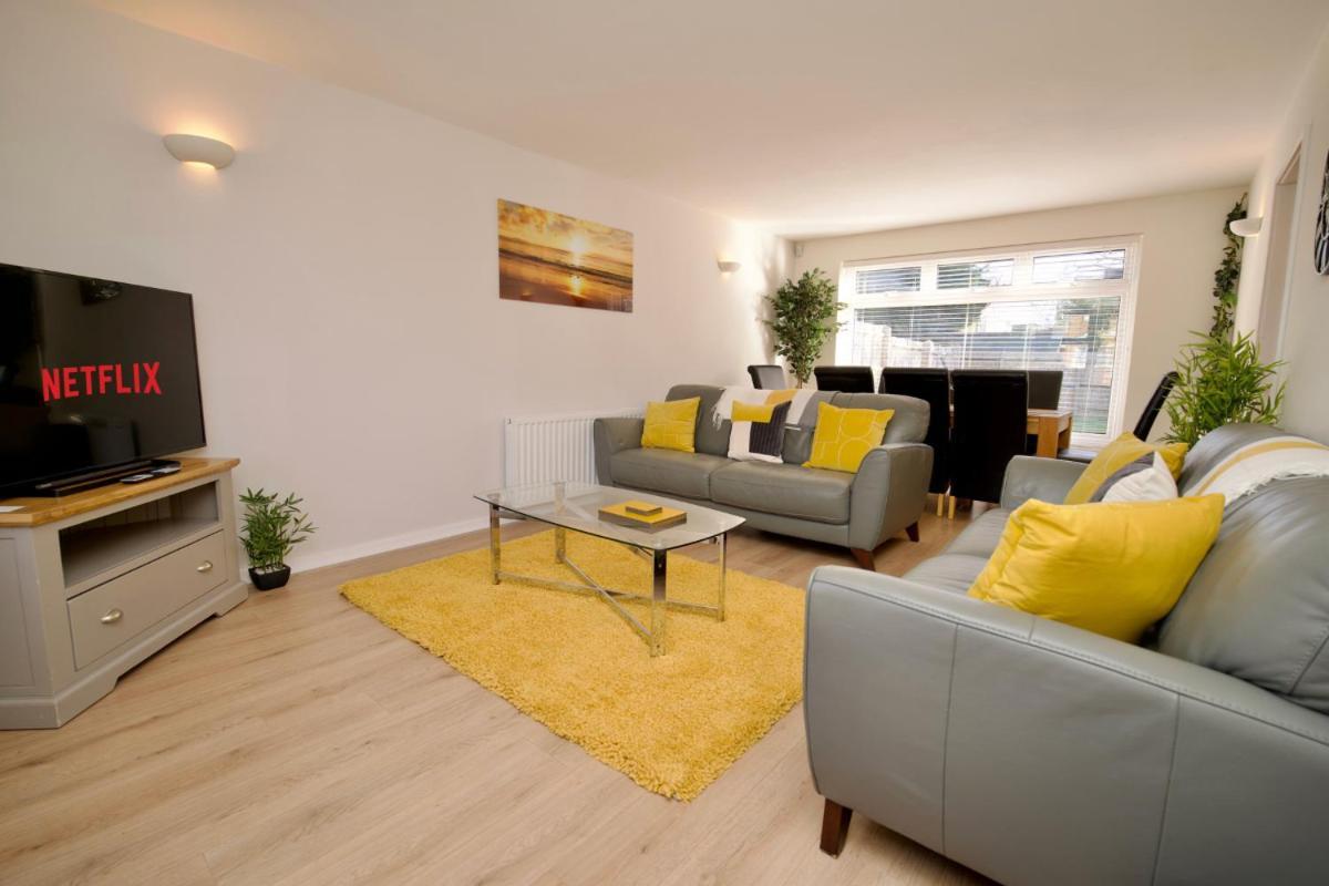 Dashing 4bed Retreat - Walk To Town Centre & Shakespeare's Birthplace *