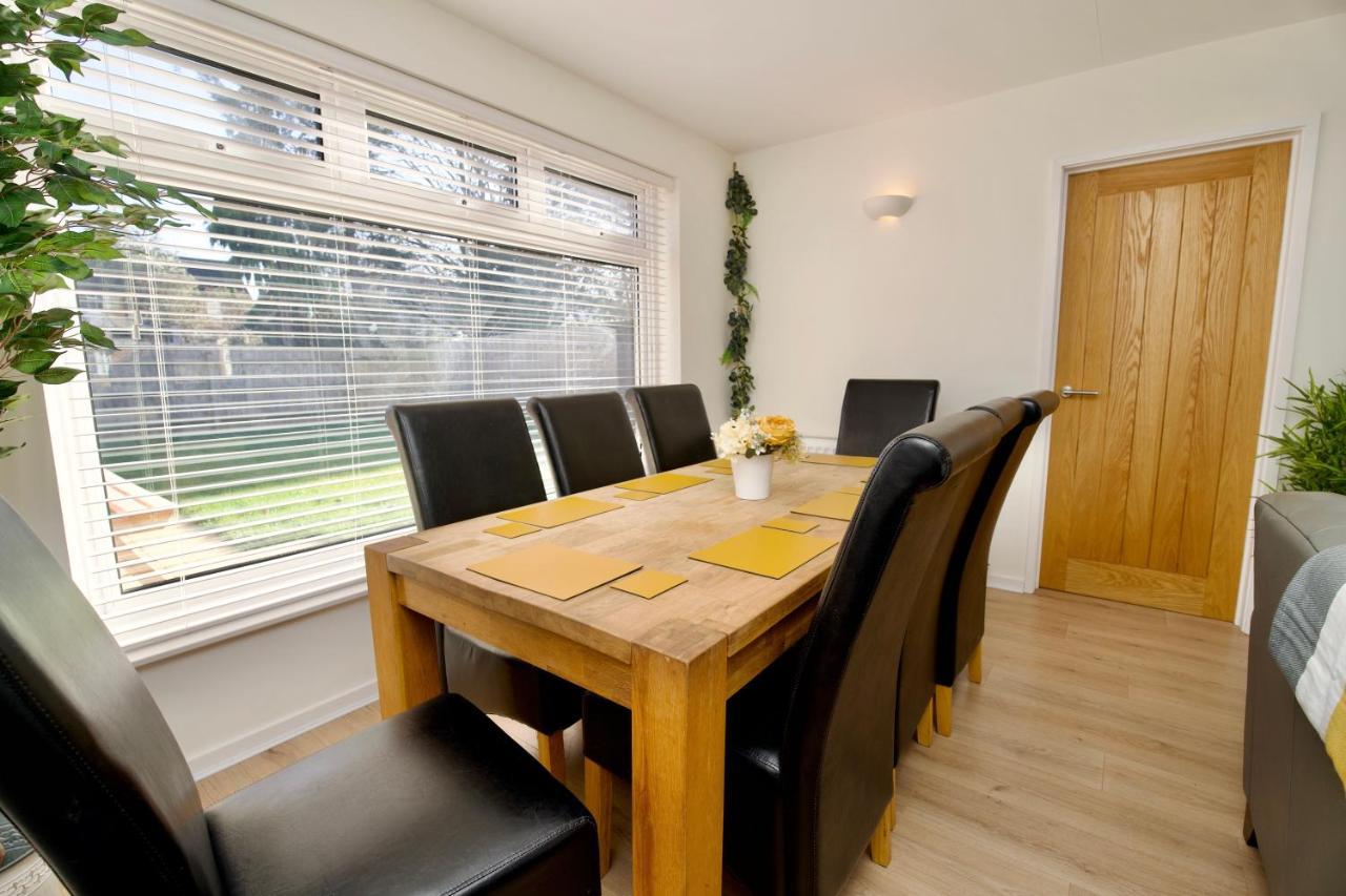 Dashing 4bed Retreat - Walk To Town Centre & Shakespeare's Birthplace Holiday home *