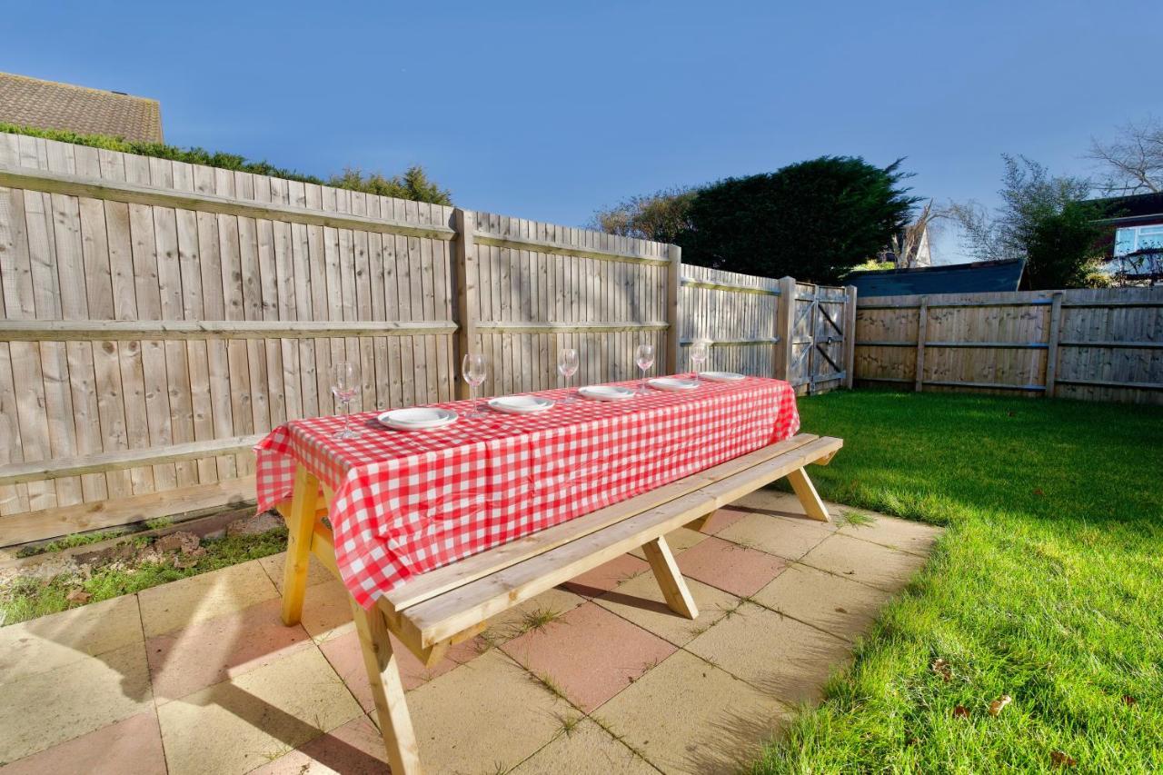 Holiday home Dashing 4bed Retreat - Walk To Town Centre & Shakespeare's Birthplace