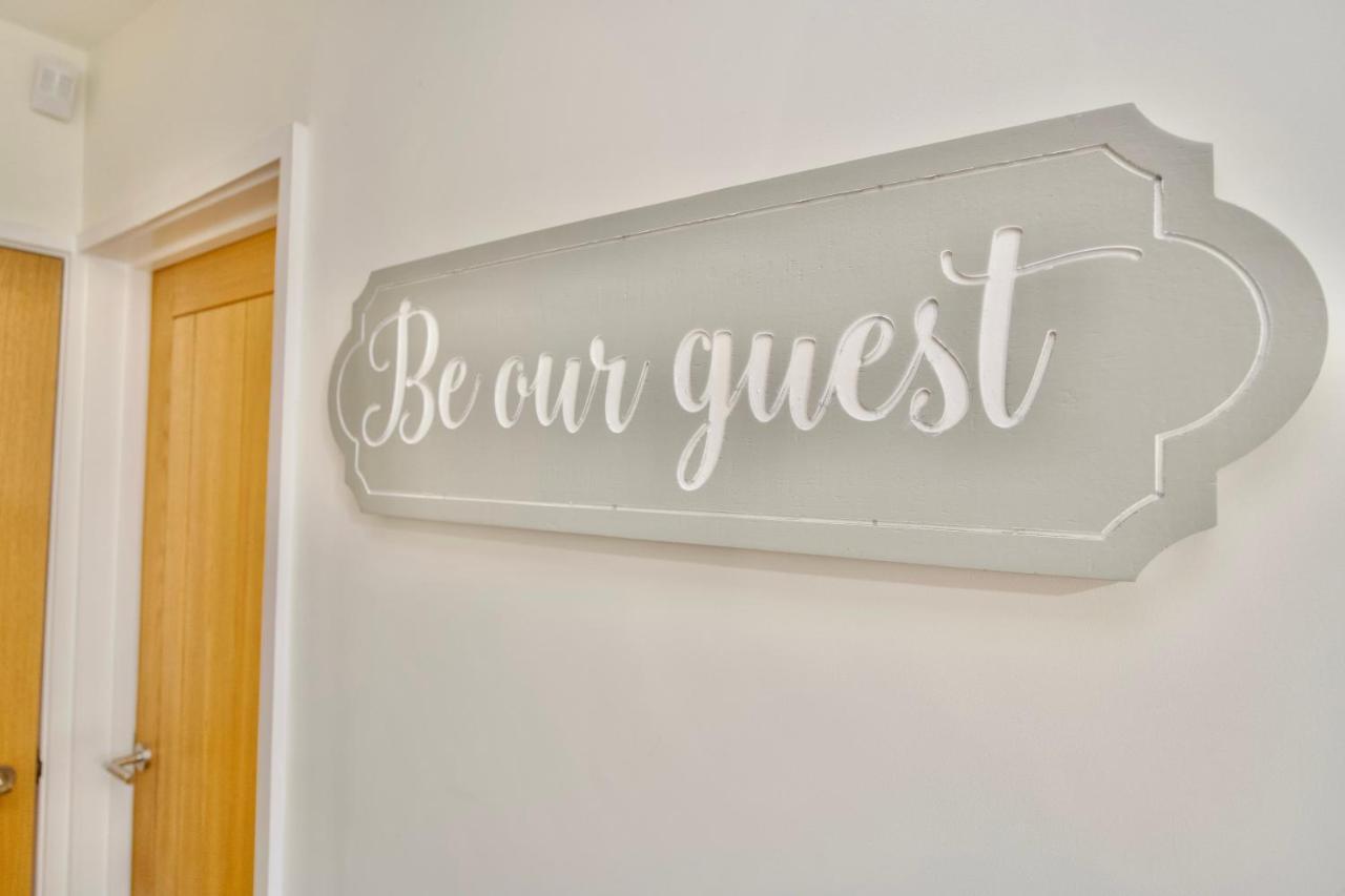Dashing 4bed Retreat - Walk To Town Centre & Shakespeare's Birthplace Holiday home *