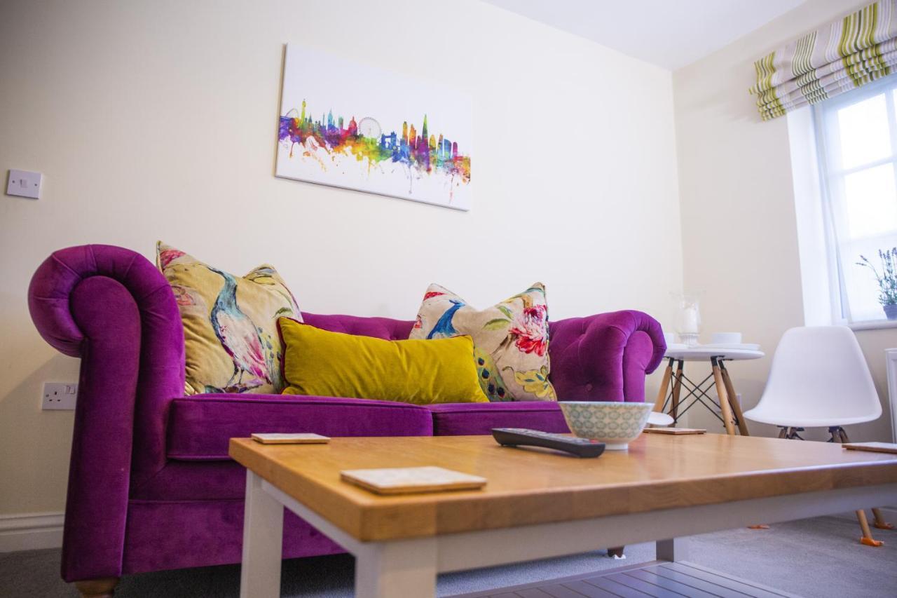 Stylish 1-bed - Free Parking - Town Centre *