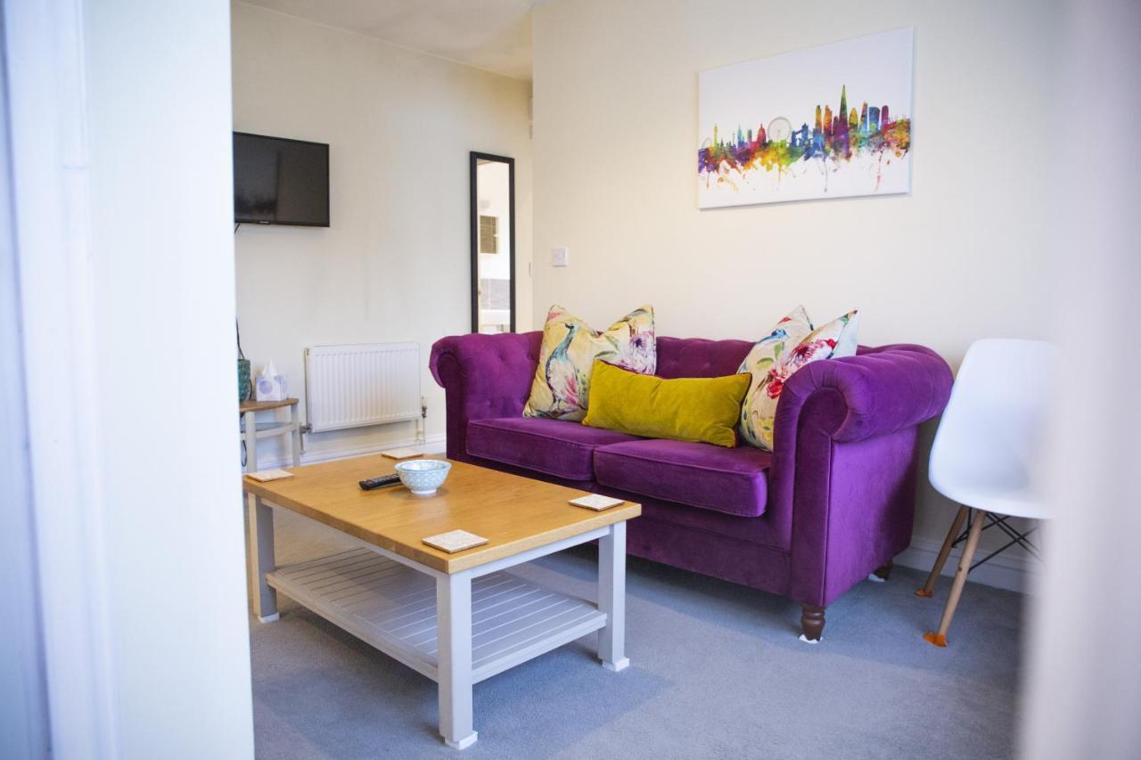 Stylish 1-bed - Free Parking - Town Centre *