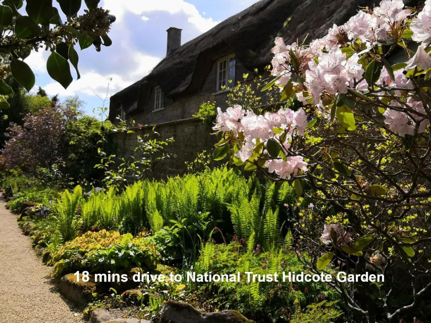 Bard's Nest, Crucible Apartment, Free Private Parking, 3 Mins Walk To Birthplace