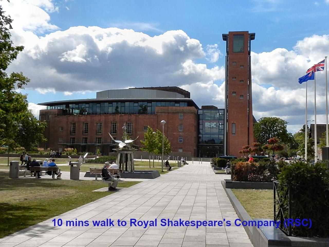 Bard's Nest, Crucible Apartment, Free Private Parking, 3 Mins Walk To Birthplace Apartment
