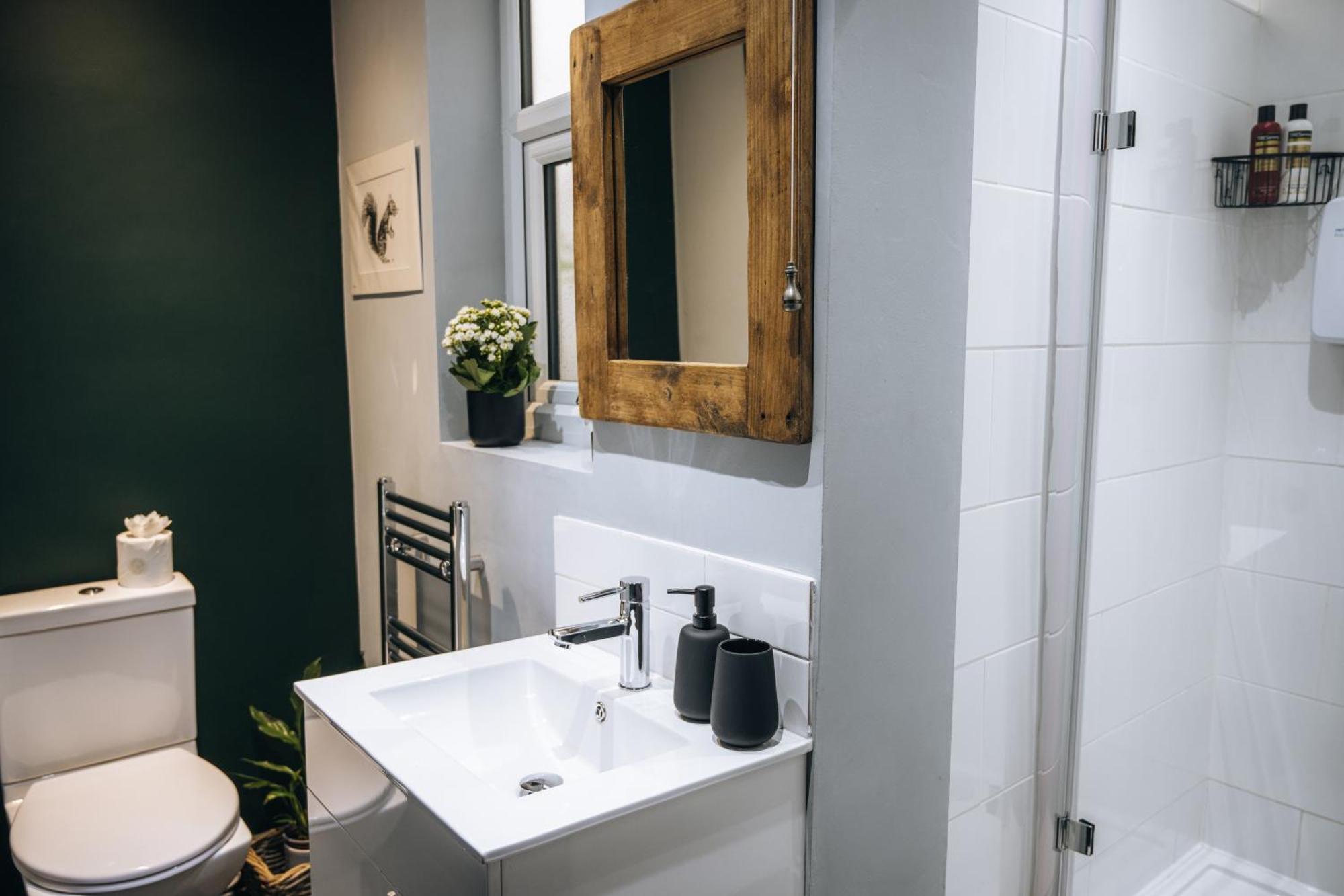 The Bolt Hole - Upon Avon - - Free Offstreet Parking - 2 Bed Luxury Stratford-upon-Avon
