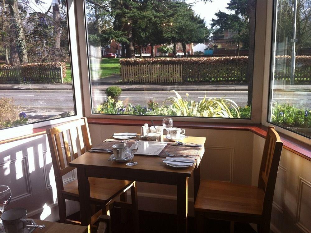 Stretton House 3*