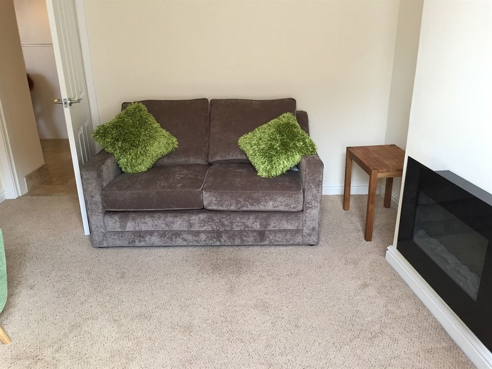 Town Centre Perfect Location With On-street Parking Stratford-upon-Avon