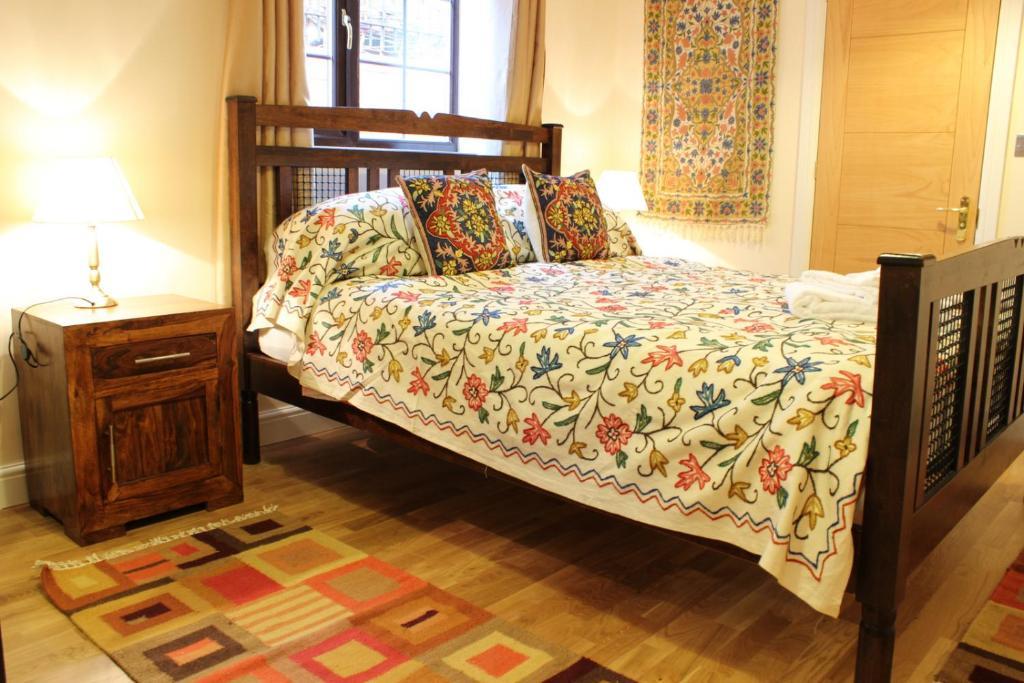 Church Farm Barns 5*
