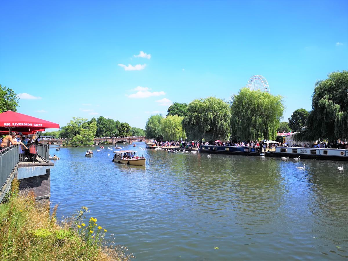 Lodge Bend In The River Stratford-upon-Avon