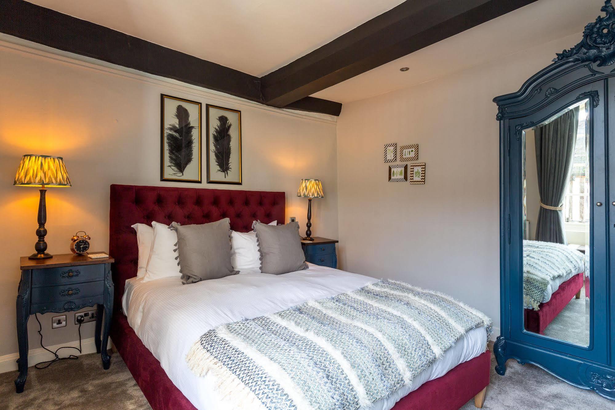 The Townhouse 4*