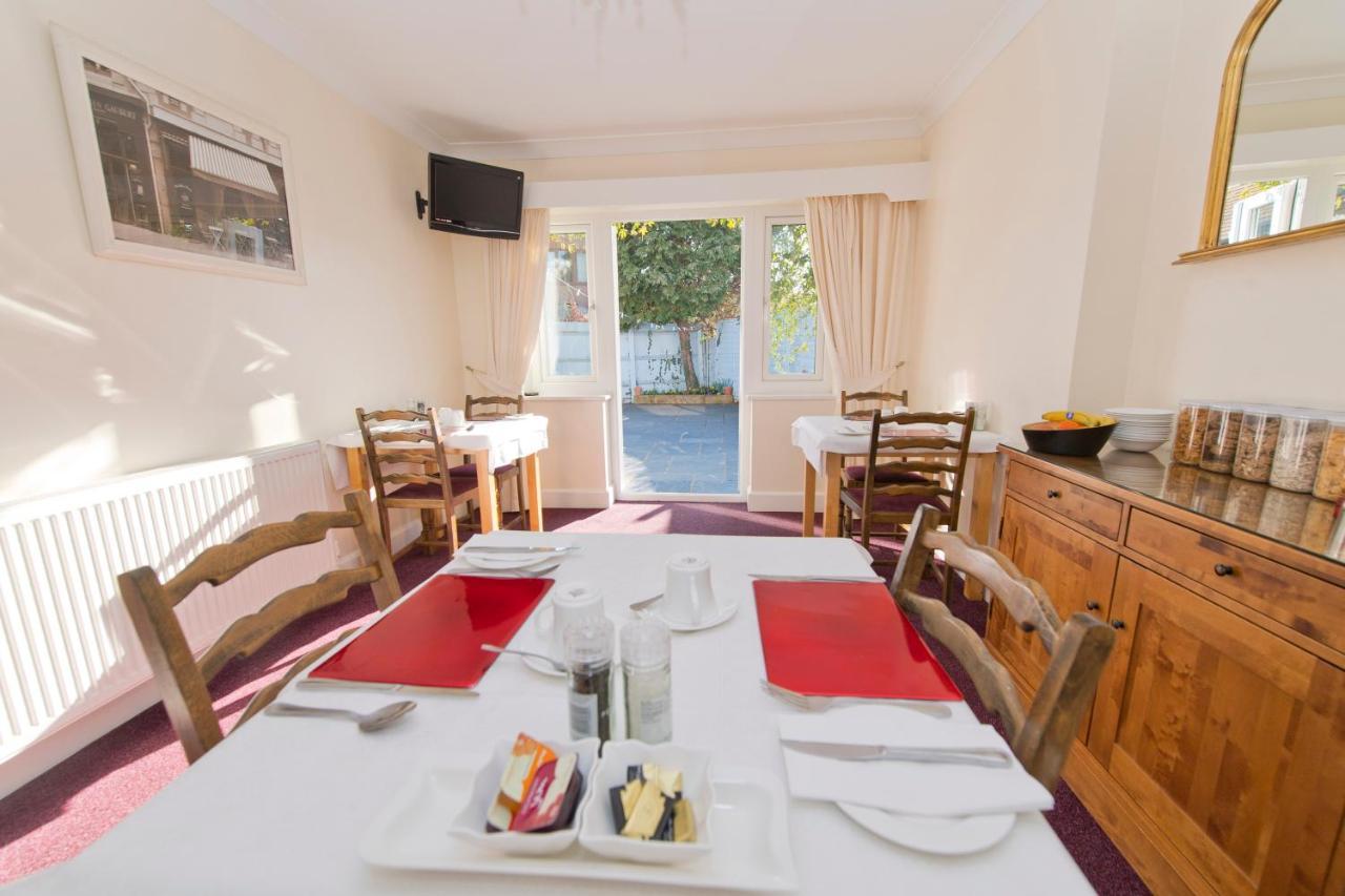 The Willows 3* Stratford-upon-Avon