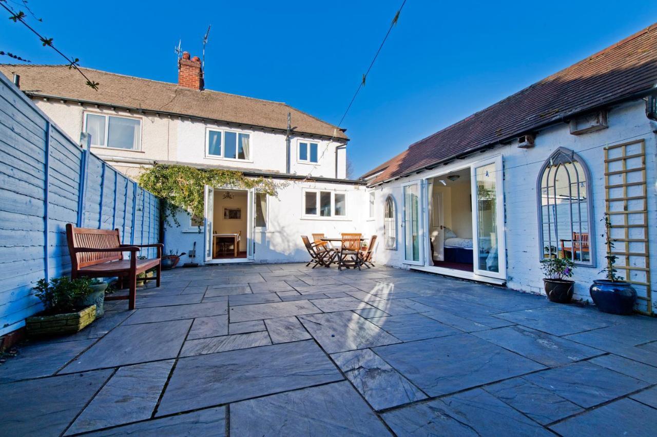 Bed & Breakfast The Willows 3*