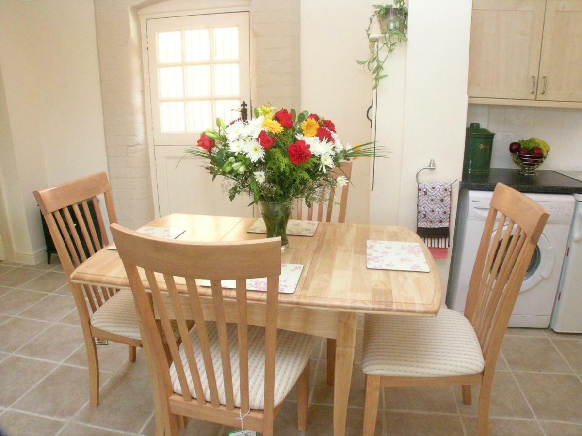 Falstaff For Up To 5, Upon Avon Holiday home *