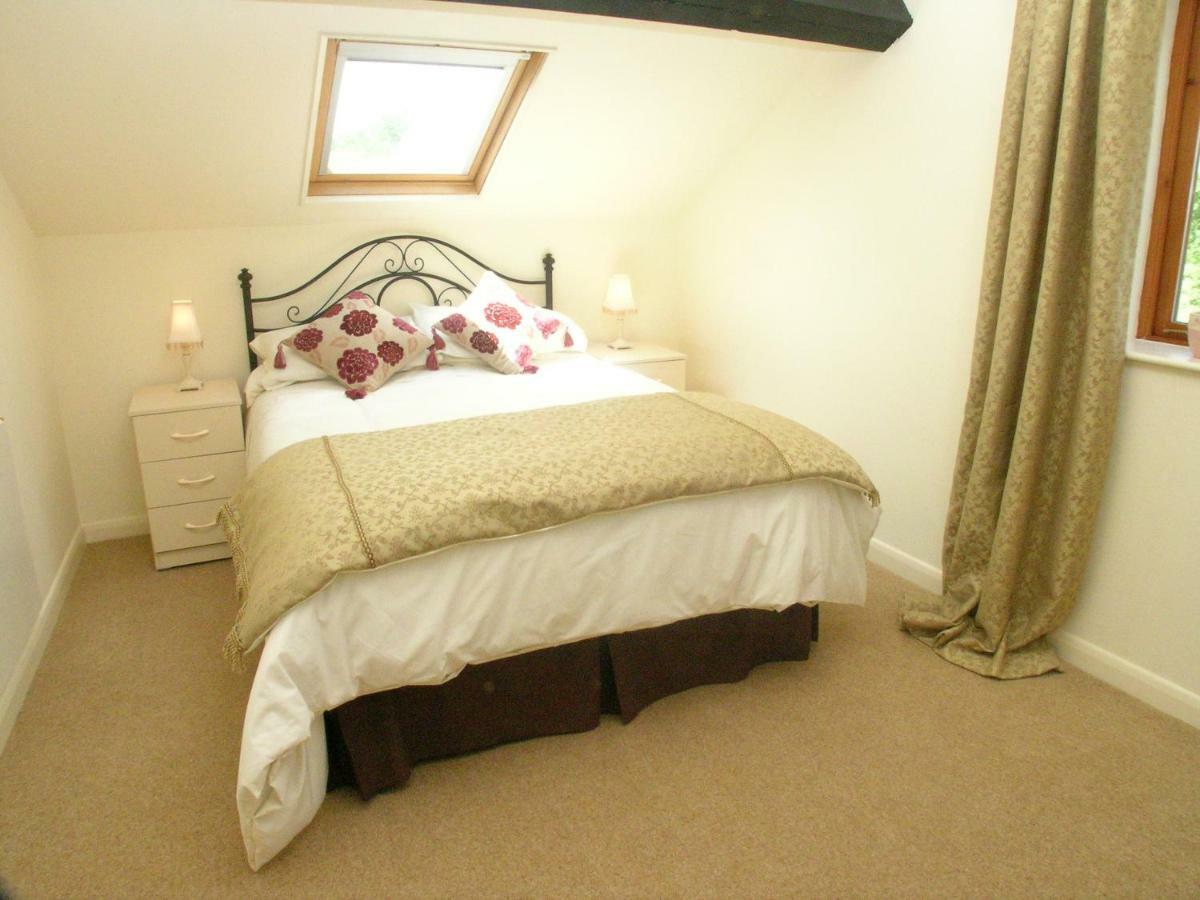 Holiday home Falstaff For Up To 5, Upon Avon