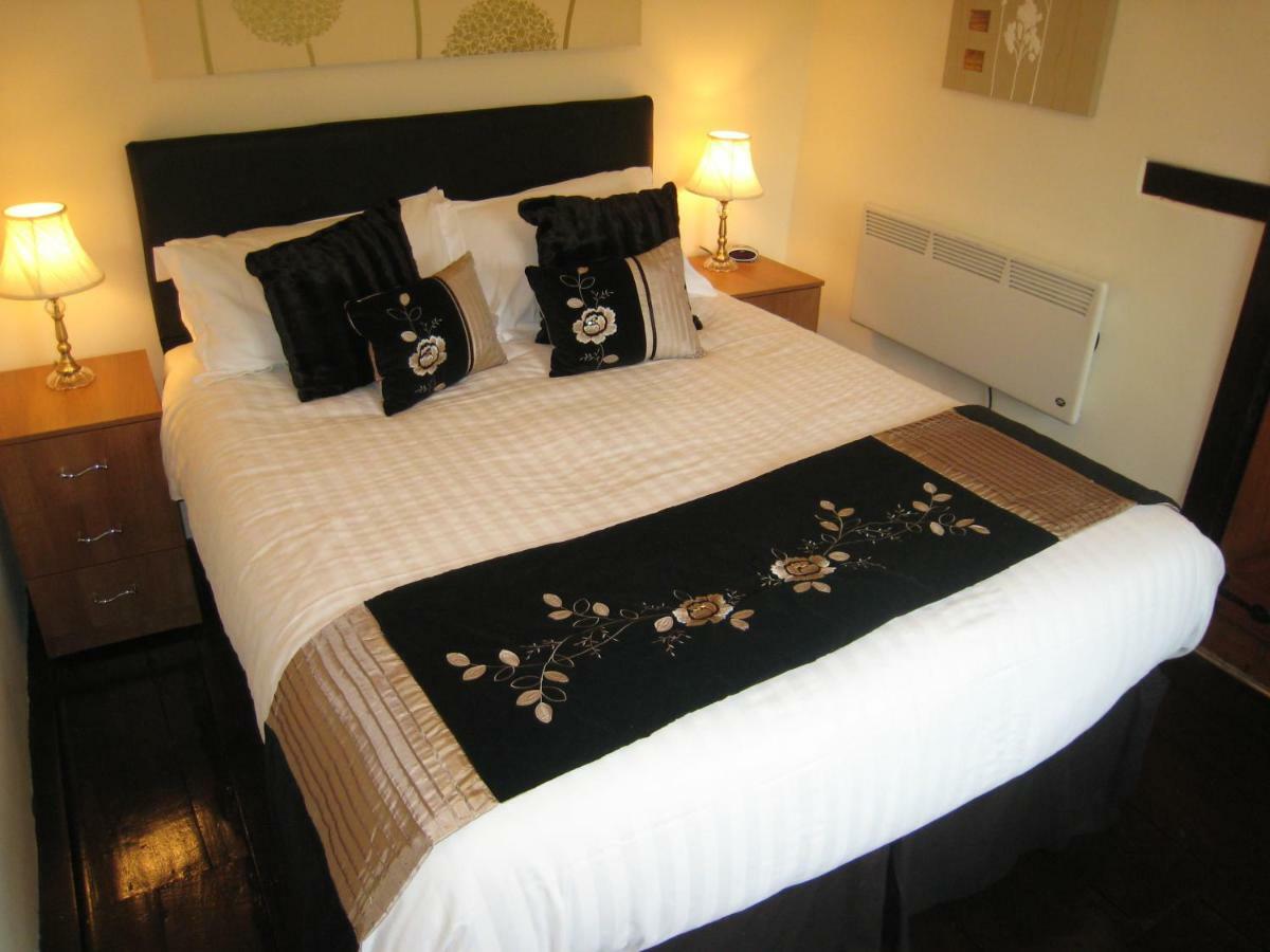 Holiday home Macbeth - Sleeps Up To 5 - New Hot Tub Stratford-upon-Avon