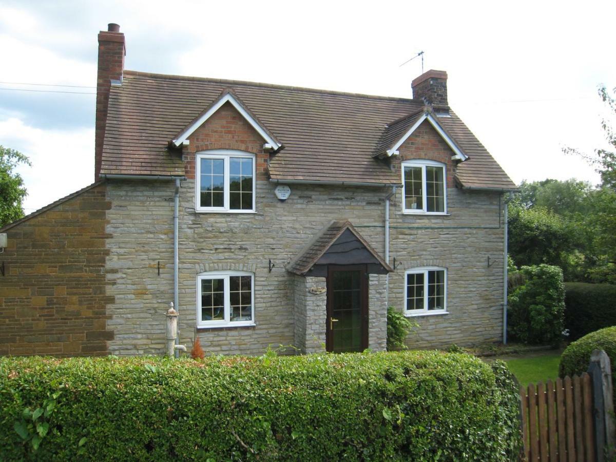 Holiday home Macbeth - Sleeps Up To 5 - New Hot Tub Stratford-upon-Avon