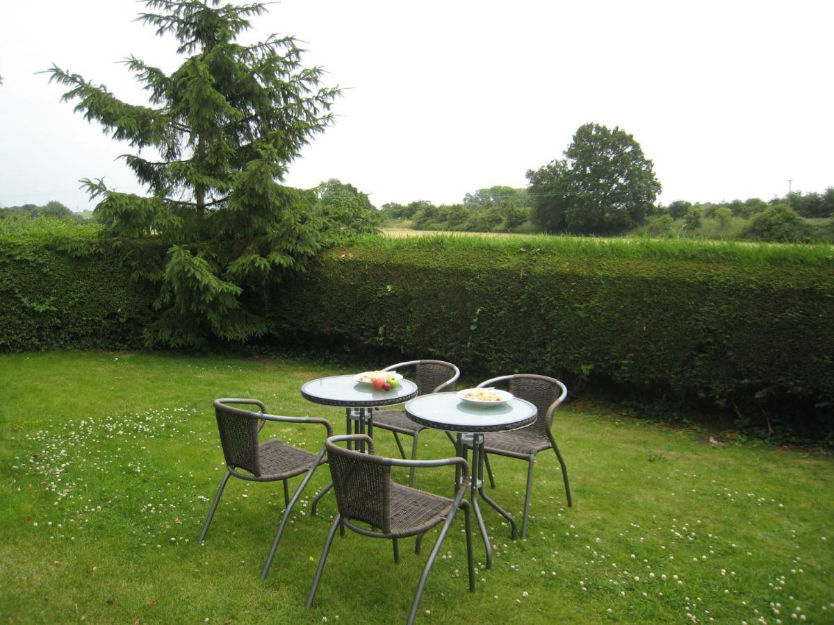 Holiday home Macbeth - Sleeps Up To 5 - New Hot Tub Stratford-upon-Avon