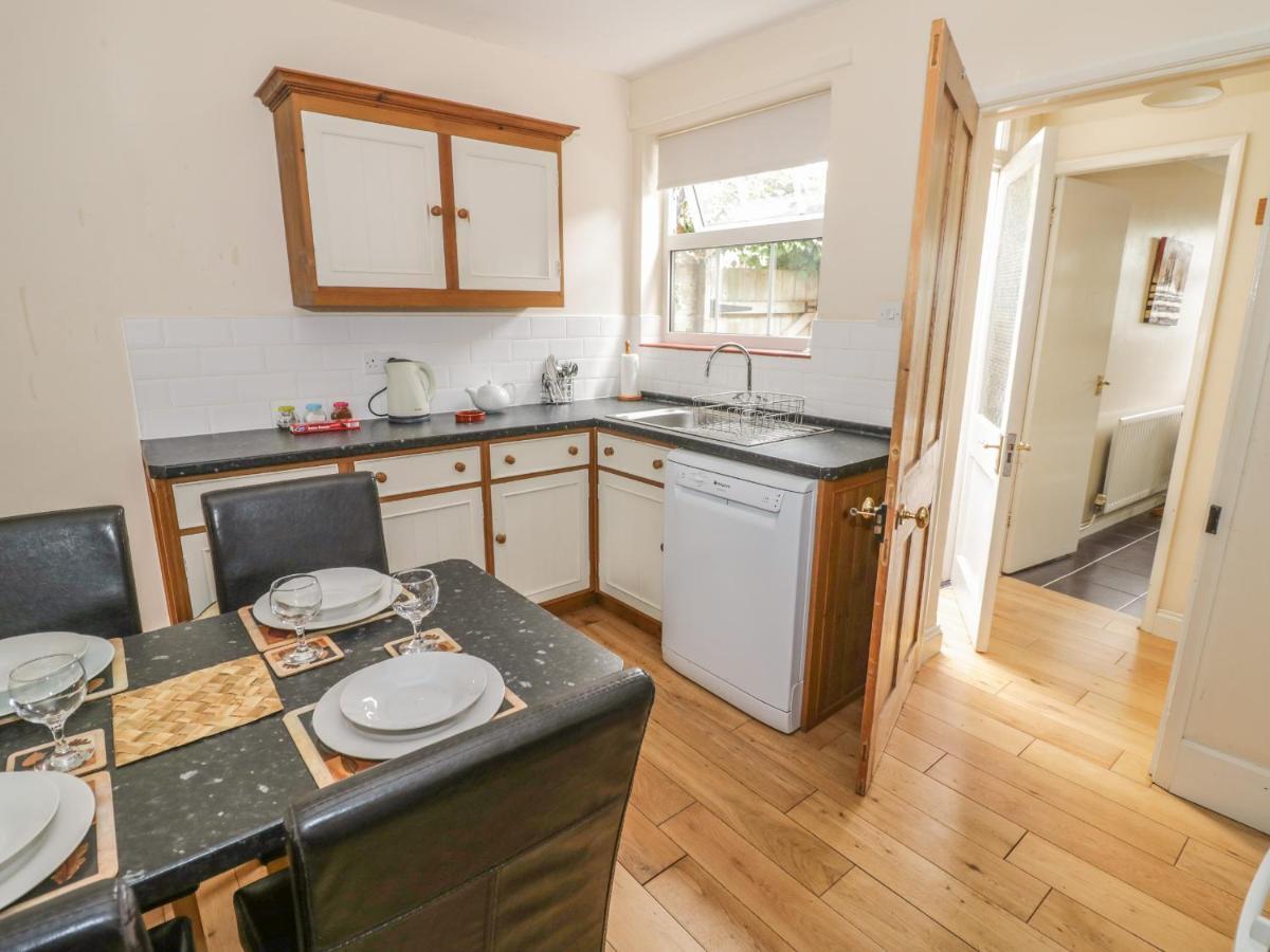 Holiday home Pinecote