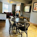 Bodhi Tree Cottage - Grove Road Cottages