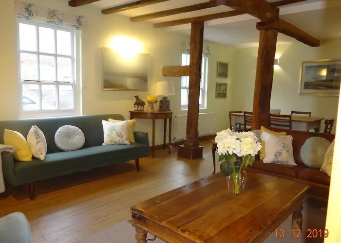Lovely Old Cottage