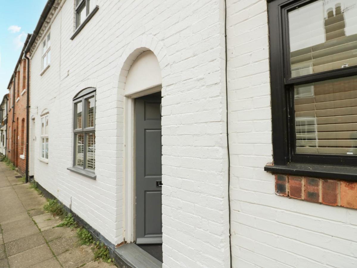 5 Bull Street * Stratford-upon-Avon