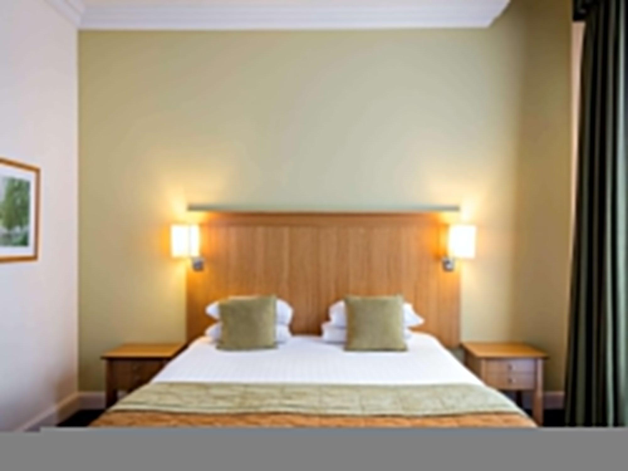 Mercure Warwickshire Walton Hall &