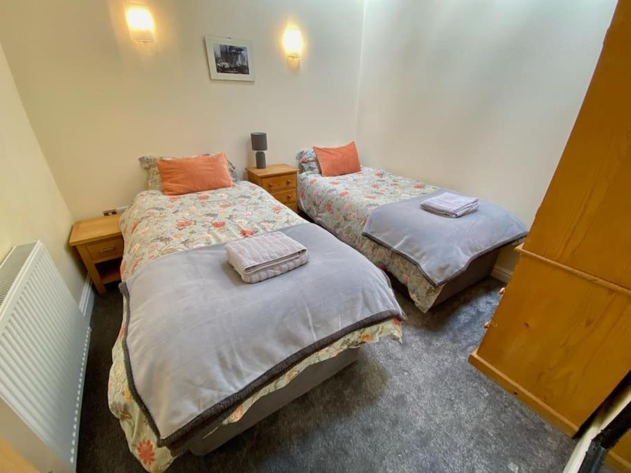 Centre, Ground Level, Parking Nearby Apartment *