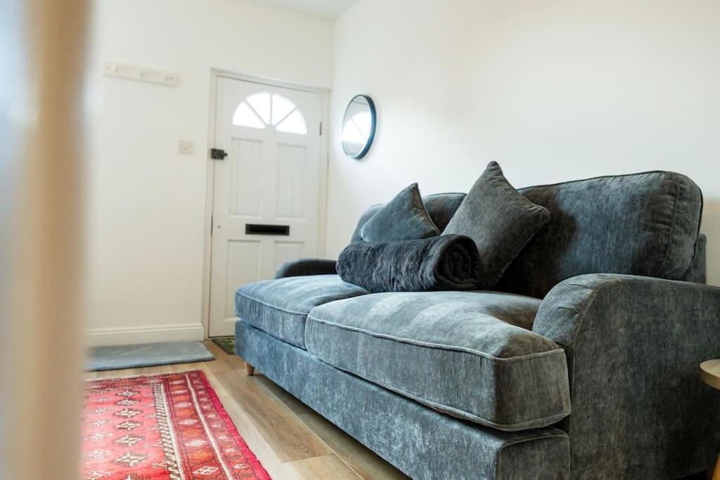Cosy 2-bedroom Townhouse - Free Parking Holiday home