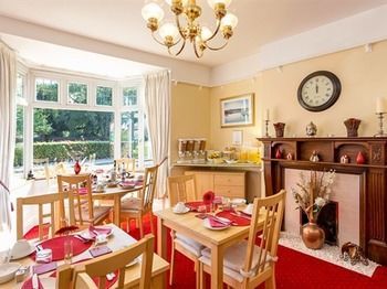 Ashgrove House Guest house