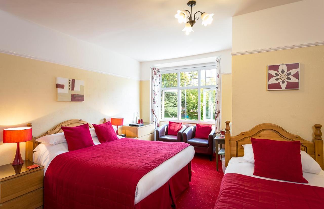 Guest house Ashgrove House