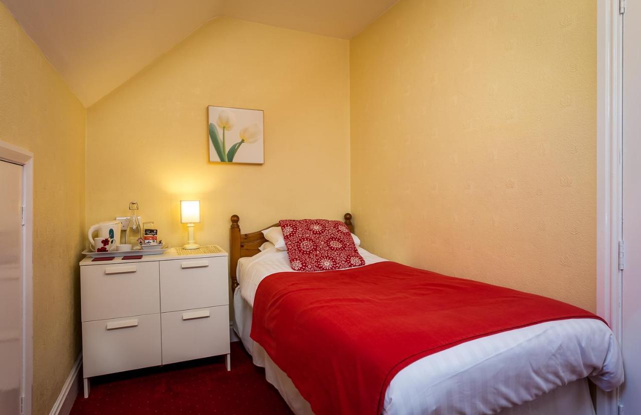 Guest house Ashgrove House