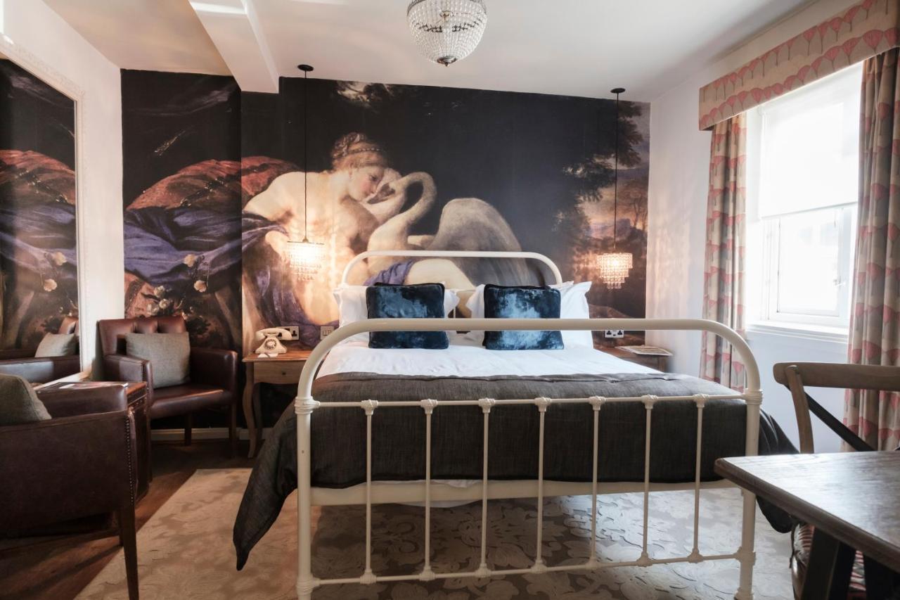 The White Swan 4*