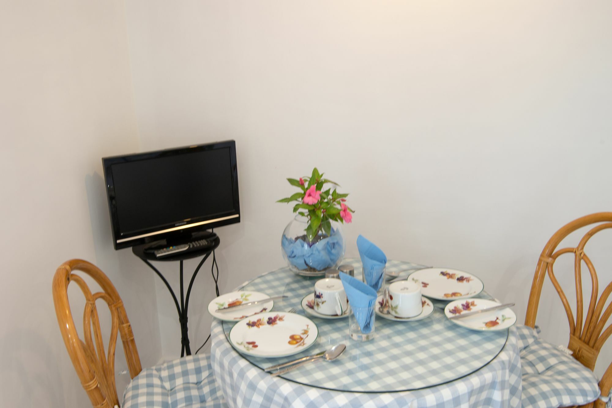 Monks Barn Farm - Self Catering 3* Stratford-upon-Avon