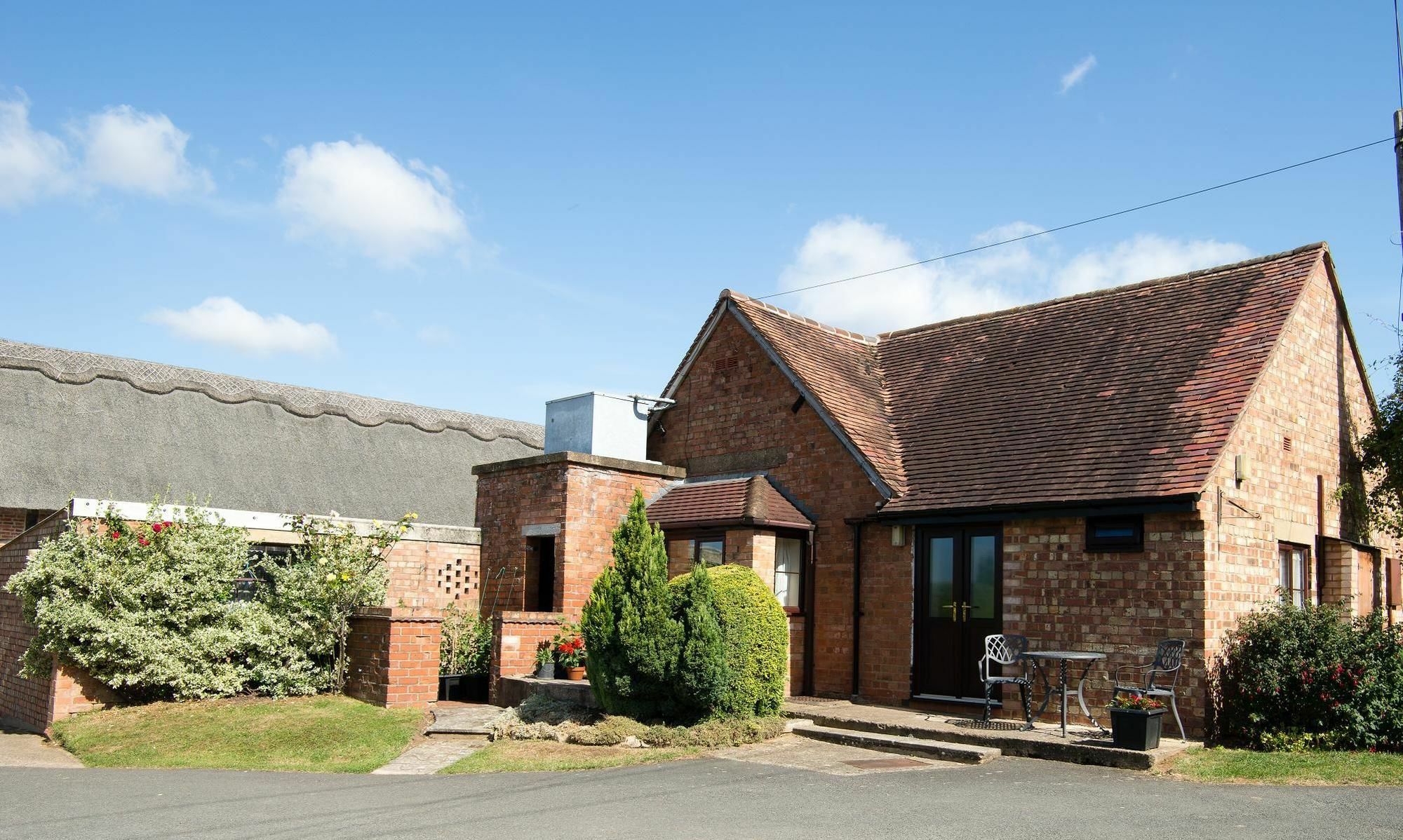 Hotel Monks Barn Farm - Self Catering