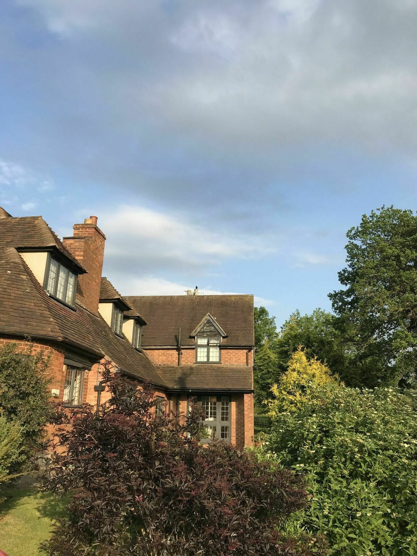 Monks Barn Farm - Self Catering Hotel